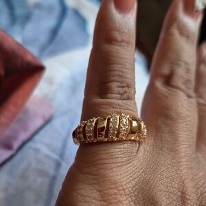 Elegant Gold and Silver Women's Ring